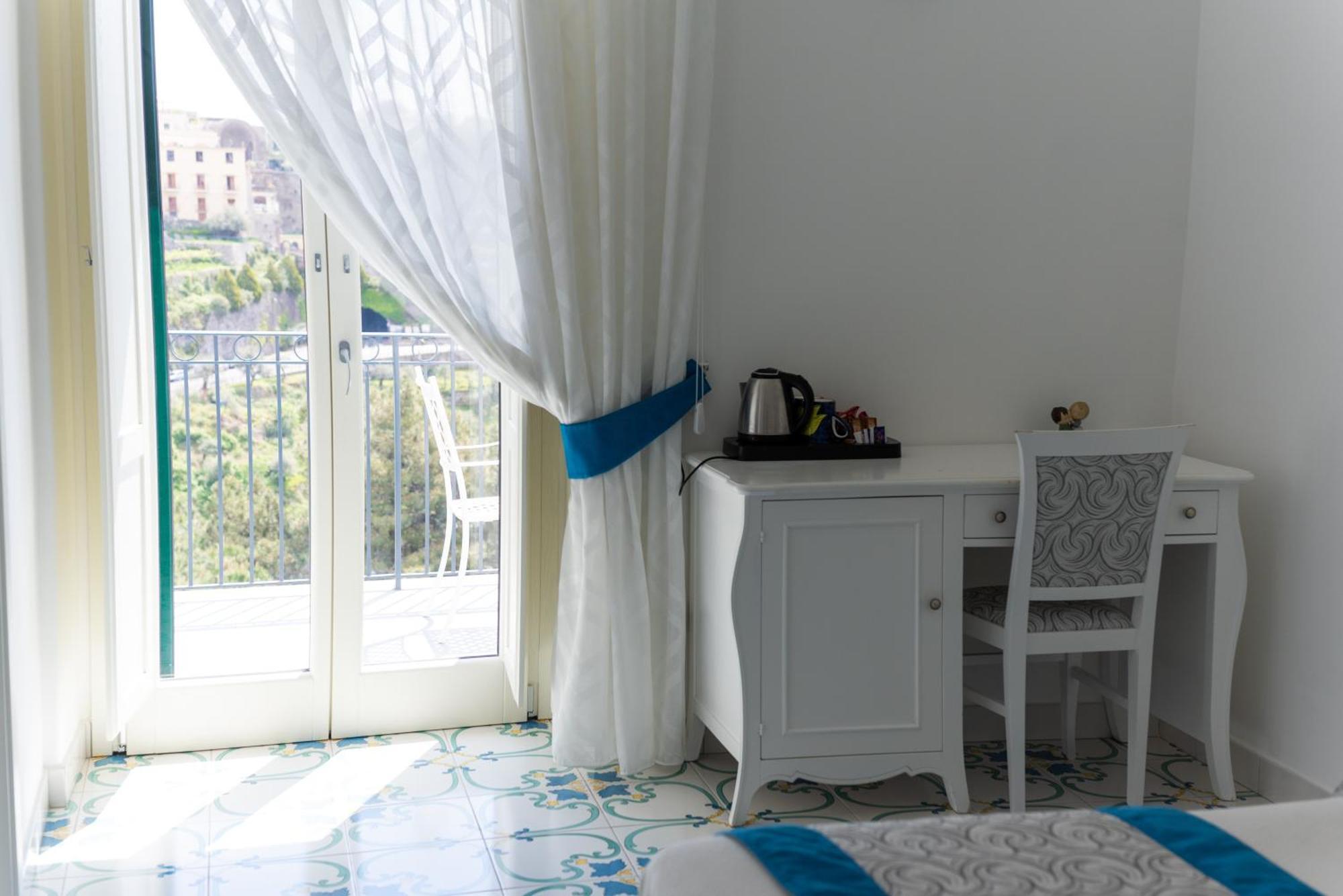 Suites In The Amalfi Coast - Guesthouse With Terrace Near Amalfi - Breathtaking View Of Ravello Скала Экстерьер фото