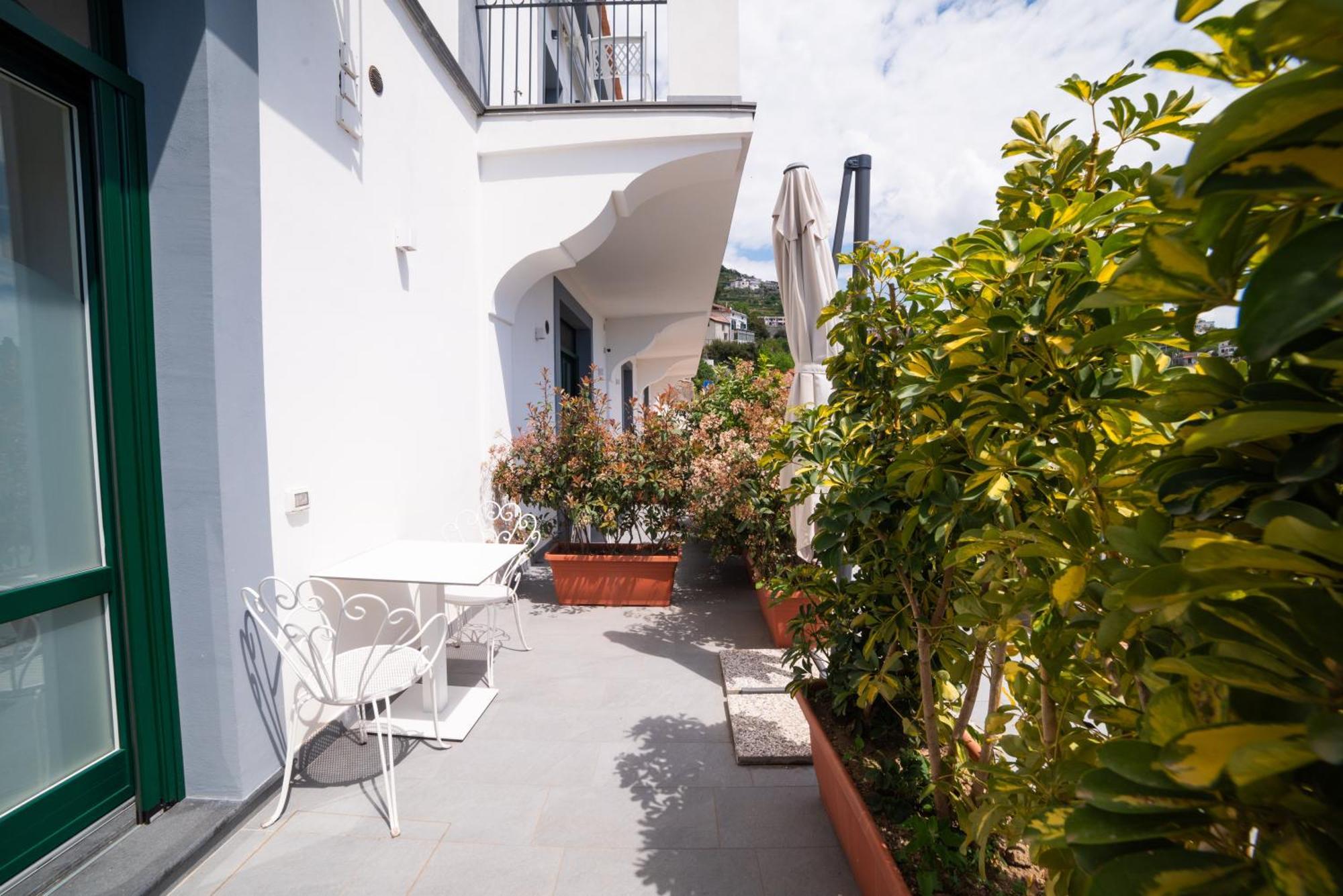 Suites In The Amalfi Coast - Guesthouse With Terrace Near Amalfi - Breathtaking View Of Ravello Скала Экстерьер фото